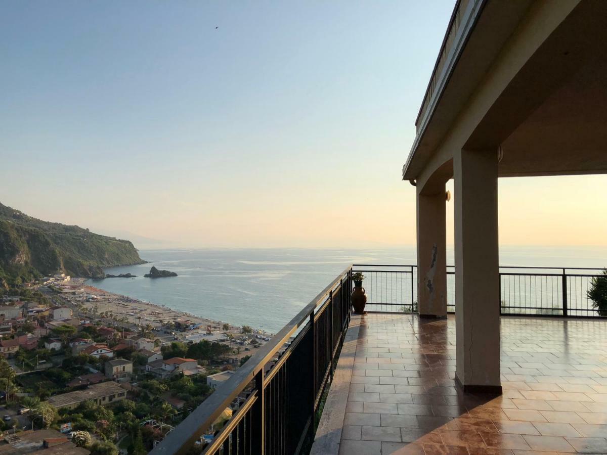 Апартаменти La Terrazza Sul Mare Пальмі Екстер'єр фото